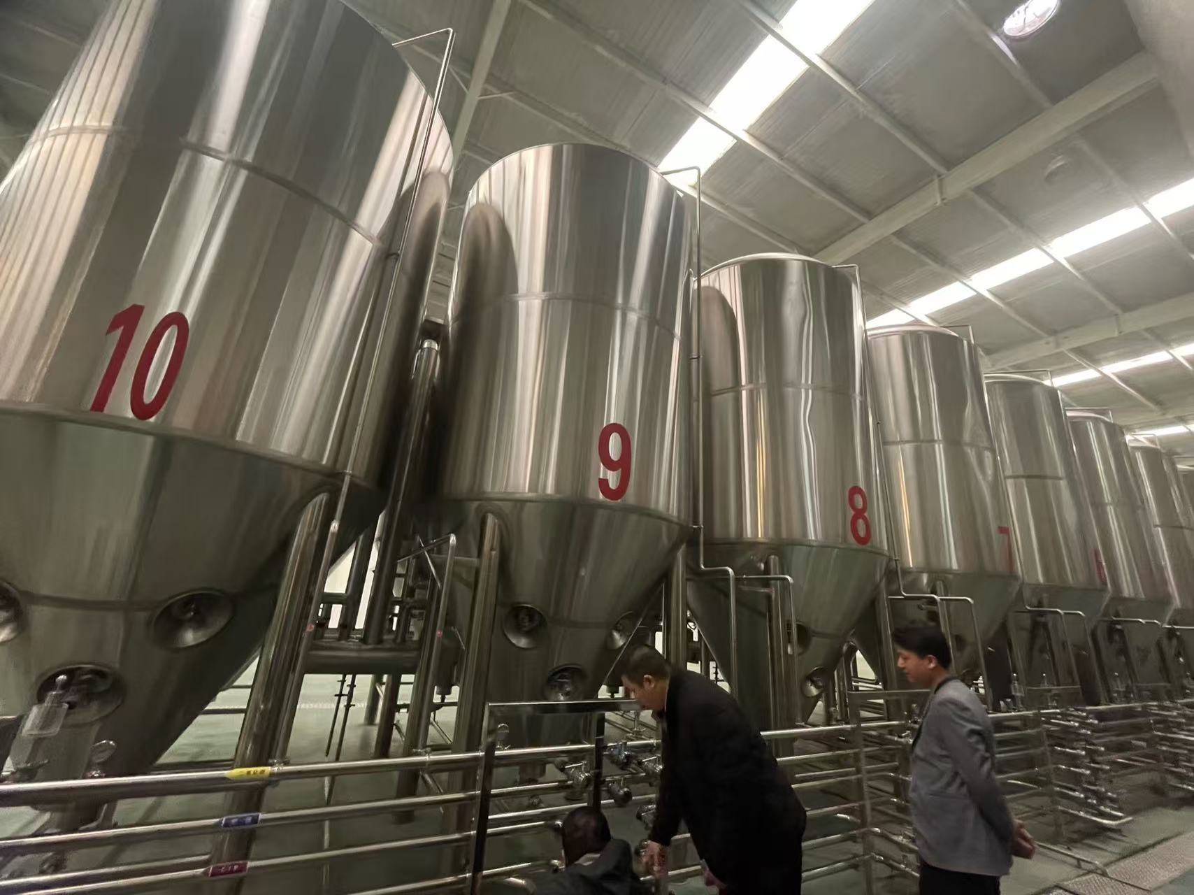 三沙精酿啤酒设备厂—平面布置、设备设计、制造、调试、培训等一条龙服务